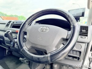 Toyota Hiace 3.0M