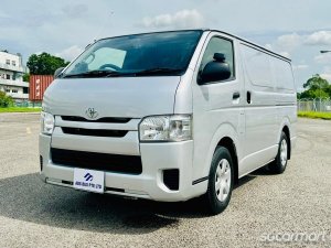 Toyota Hiace 3.0M