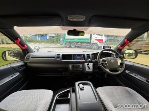 Toyota Hiace Commuter 3.0A GL