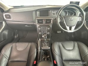 Volvo V40 T4 Momentum