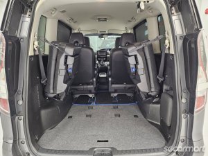 Nissan Serena e-POWER Hybrid 1.2A Highway Star Premium