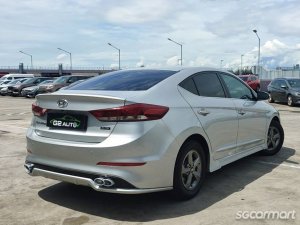Hyundai Elantra 1.6A GLS Elite (OPC)