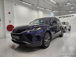 Toyota Harrier Hybrid 2.5A Premium