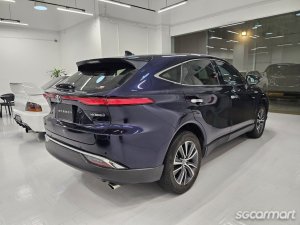 Toyota Harrier Hybrid 2.5A Premium