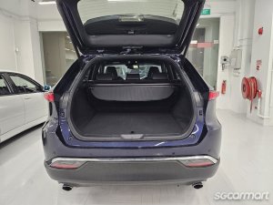 Toyota Harrier Hybrid 2.5A Premium