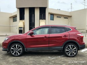 Nissan Qashqai 2.0A Premium Moonroof