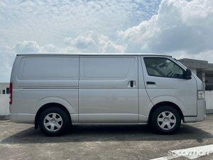 Toyota Hiace 3.0M