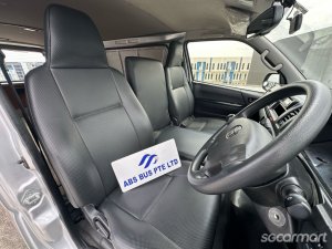 Toyota Hiace 3.0M