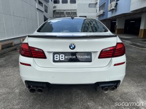 BMW 5 Series 523i Highline (COE till 09/2030)
