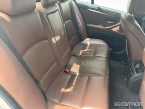 BMW 5 Series 523i Highline (COE till 09/2030)