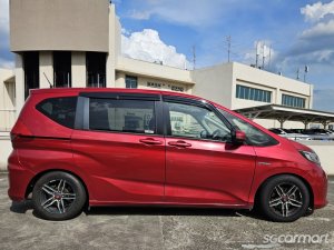 Honda Freed Hybrid 1.5A G