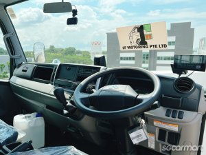 Mitsubishi Fuso Canter FEB21