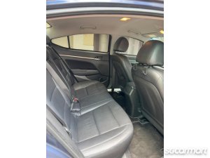 Hyundai Elantra 1.6A GLS