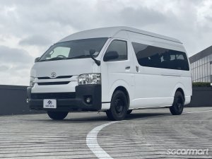 Toyota Hiace Commuter 3.0A GL (COE till 04/2030)