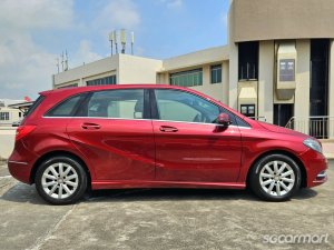 Mercedes-Benz B-Class B200 Chrome Sunroof (COE till 10/2028)