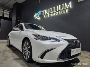 Lexus ES Hybrid ES300h Executive