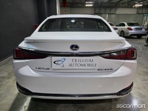 Lexus ES Hybrid ES300h Executive