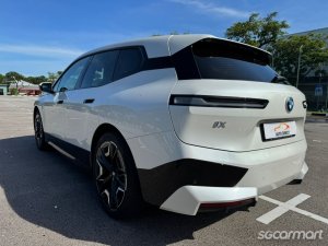 BMW iX Electric xDrive40 Sport