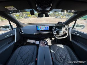 BMW iX Electric xDrive40 Sport