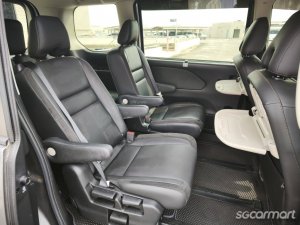 Nissan Serena e-POWER Hybrid 1.2A Highway Star