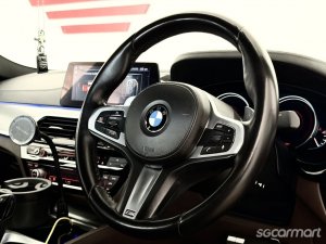 BMW 5 Series 540i M-Sport Sunroof