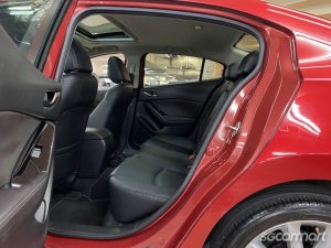 Mazda 3 2.0A Sport Sunroof