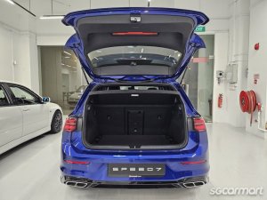 Volkswagen Golf Mild Hybrid 1.5A eTSI DSG R-Line