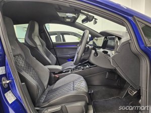 Volkswagen Golf Mild Hybrid 1.5A eTSI DSG R-Line