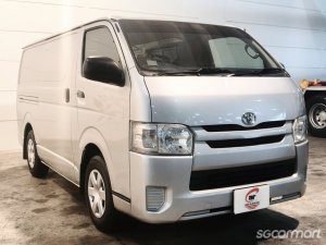 Toyota Hiace 3.0M