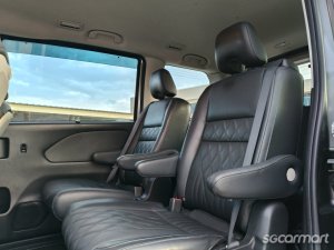 Nissan Serena e-POWER Hybrid 1.2A Highway Star