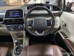 Toyota Sienta 1.5A Elegance