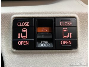 Toyota Sienta 1.5A Elegance