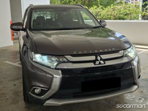 Mitsubishi Outlander 2.4A Sunroof