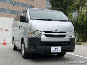 Toyota Hiace 2.8A DX