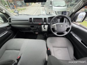 Toyota Hiace 2.8A DX