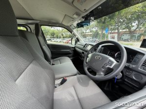 Toyota Hiace 2.8A DX