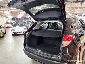 Honda Vezel 1.5A X Honda Sensing