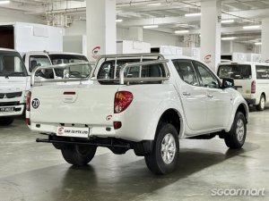 Mitsubishi Triton L200 Double-Cab 2.5A (COE till 10/2030)
