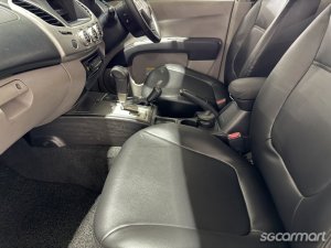 Mitsubishi Triton L200 Double-Cab 2.5A (COE till 10/2030)