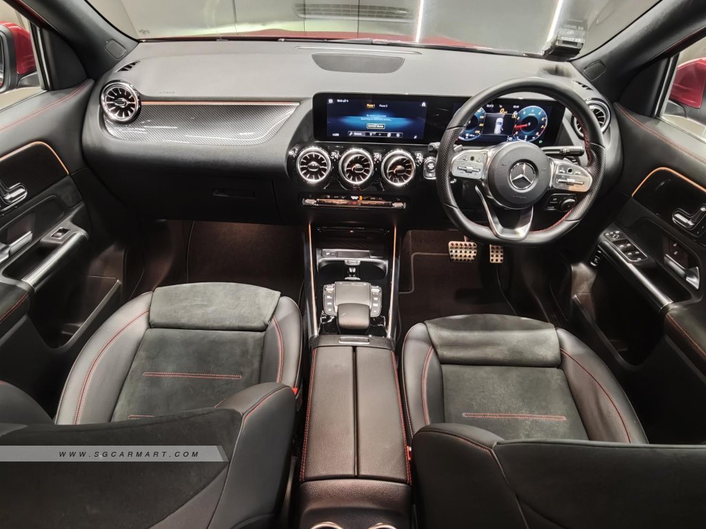 Mercedes-Benz GLA-Class GLA180 AMG Line