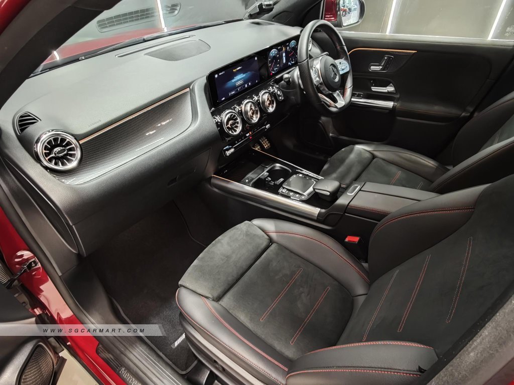 Mercedes-Benz GLA-Class GLA180 AMG Line