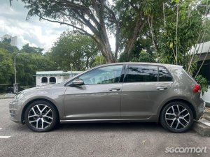 Volkswagen Golf 1.4A TSI Sunroof