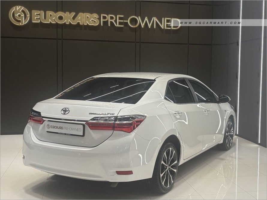 Toyota Corolla Altis 1.6A Elegance