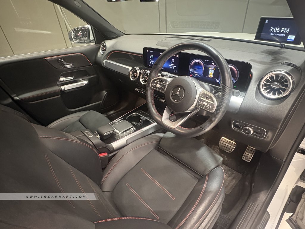 Mercedes-Benz GLB-Class GLB180 AMG Line