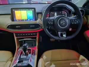 MG HS 1.5A Turbo Panoramic Roof