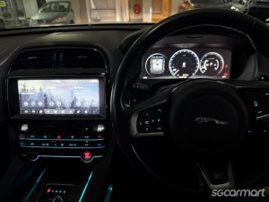 Jaguar F-PACE 3.0A V6 Supercharged R-Sport