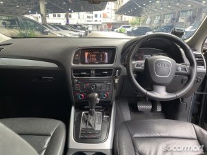 Audi Q5 2.0A TFSI Quattro (COE till 02/2026)