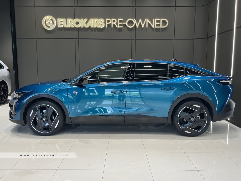 Peugeot 408 1.2 EAT8 Fastback GT Sunroof