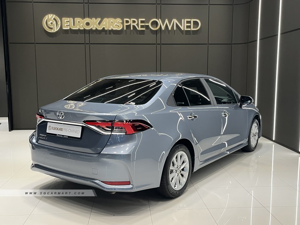 Toyota Corolla Altis 1.6A Standard