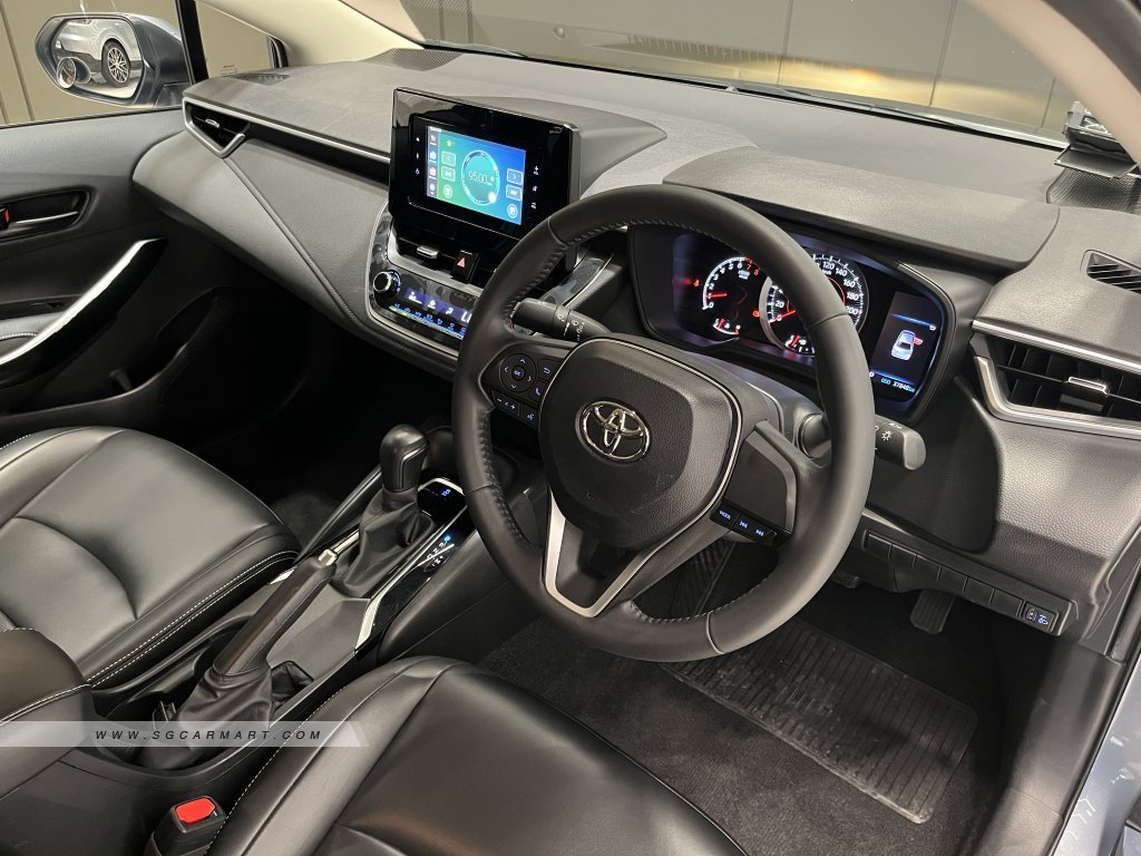 Toyota Corolla Altis 1.6A Standard